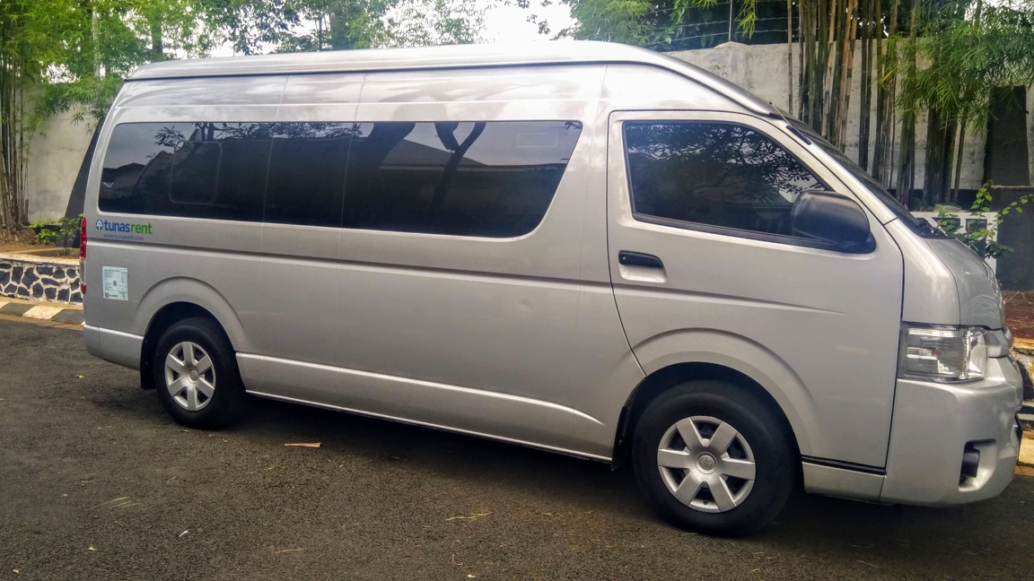 Toyota Hiace Commuter
