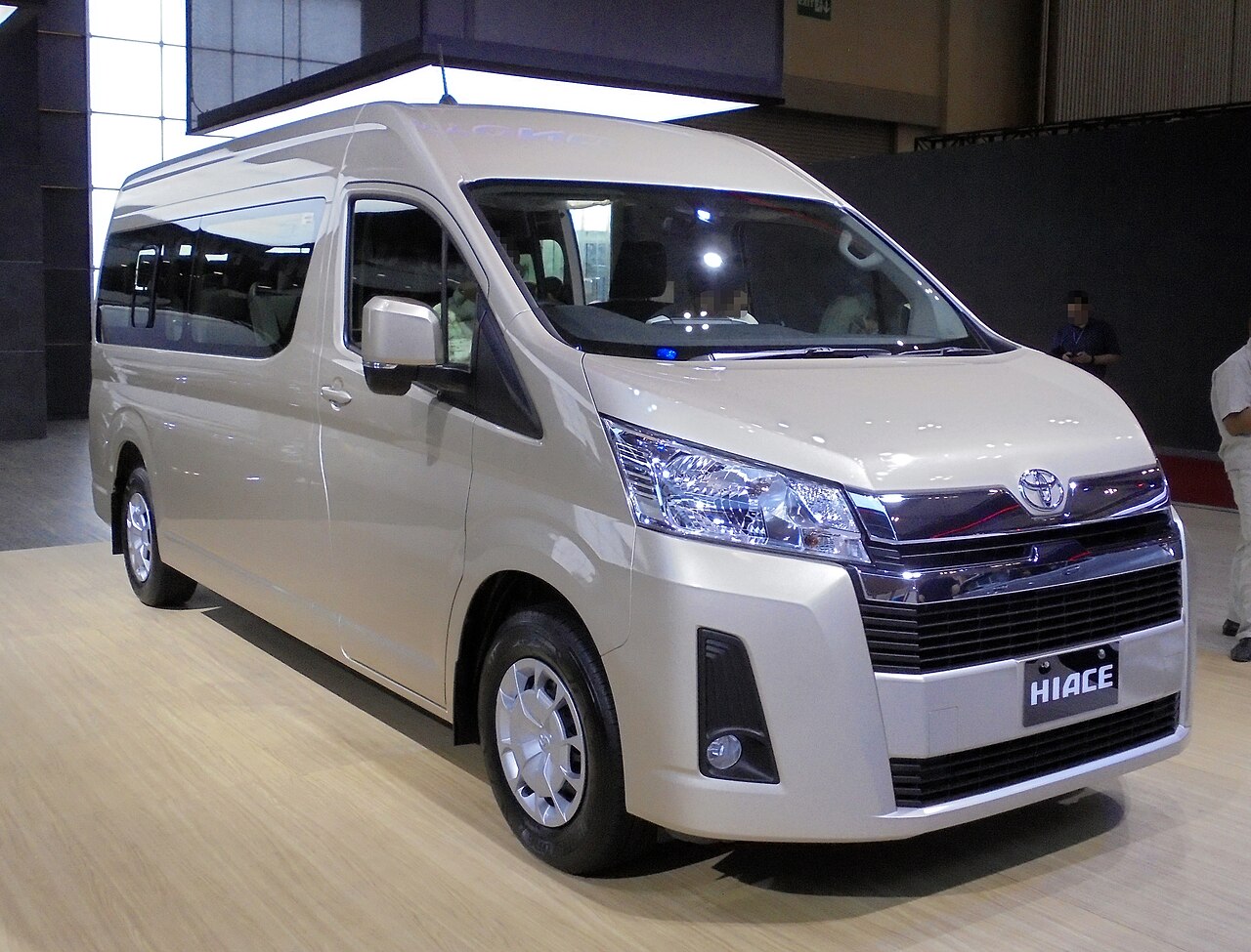 Toyota Hiace Premio